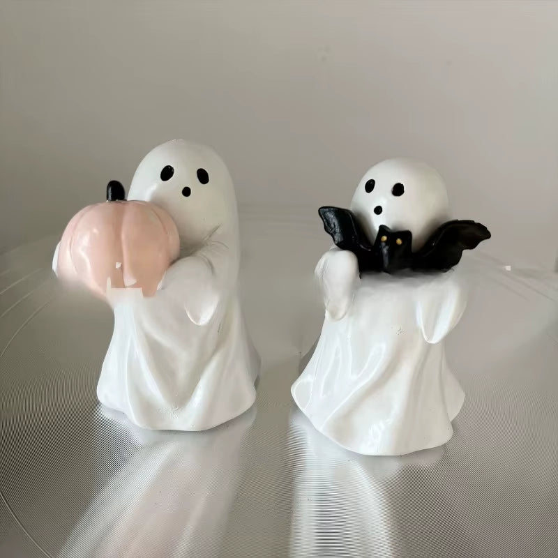 Halloween Cute Ceramic Ghost Holding Pink Pumpkin Bat Resin Statue Halloween Decoration Doll Home Party Festival Originality